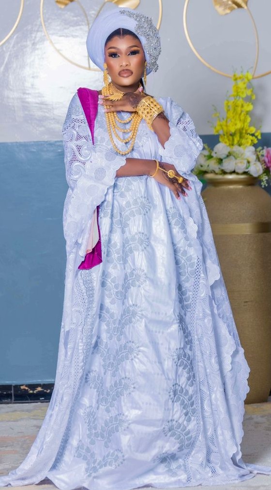 https://amyciss.com/appAdmin/Bazin_Blanc_Bamako